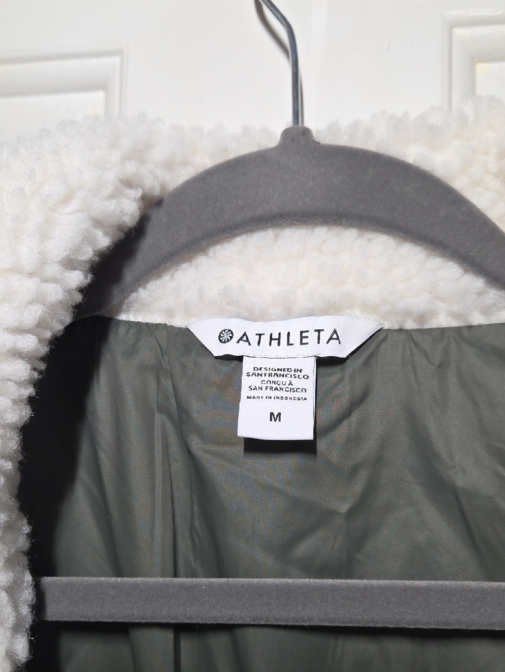 Athleta Fleece Hybrid Cropped Jacket Size Medium - Picture 4 of 7